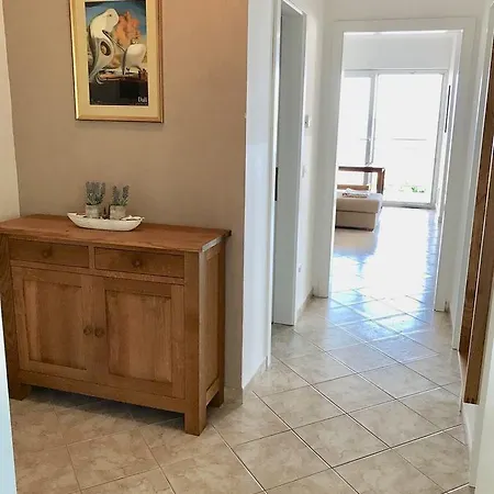 Apartment Apartman Domingo Crveni Vrh *