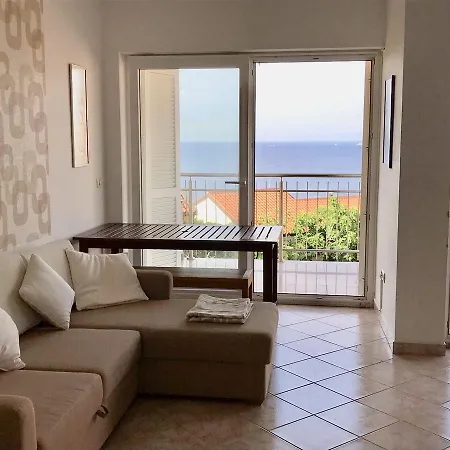 Apartment Apartman Domingo Crveni Vrh *